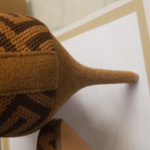 Catherine Malandrino knit bootie like new - Picture 6 of 6